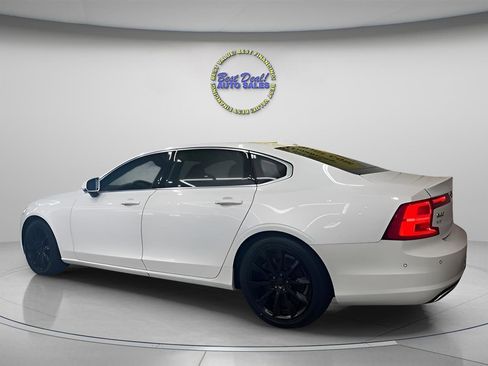 Used 2018 Volvo S90 T6 Momentum w/ Convenience Package AWD/4WD image 3