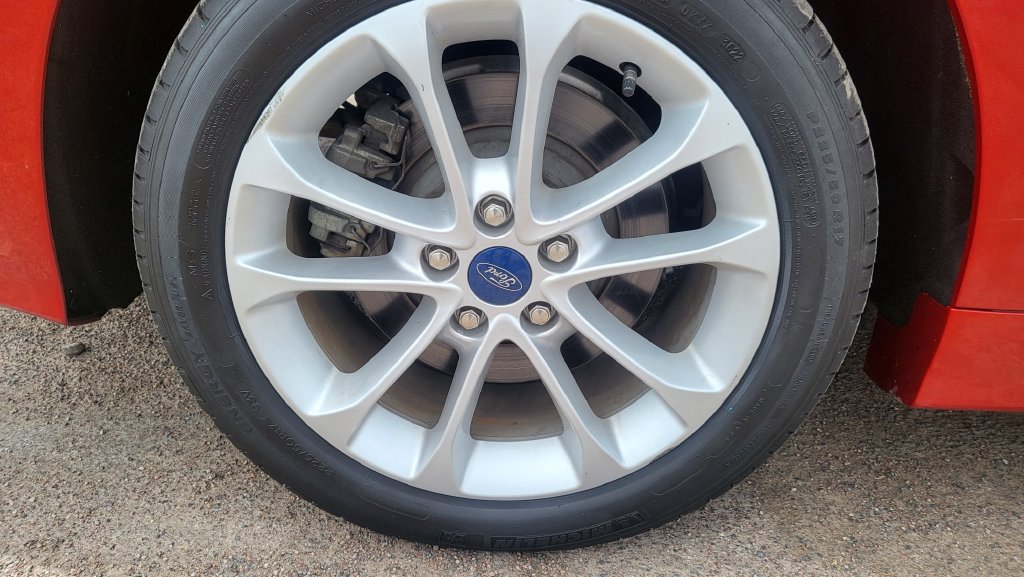 Used 2020 Ford Fusion Energi Titanium FWD image 14