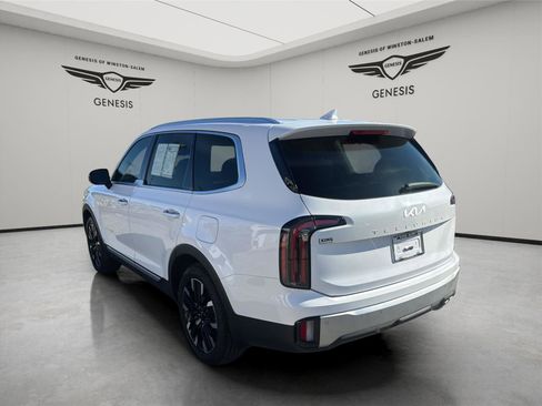 Used 2024 Kia Telluride SX FWD image 3