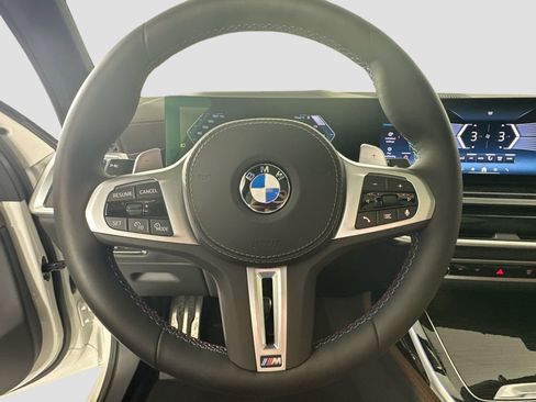 New 2026 BMW X7 M60i image 11