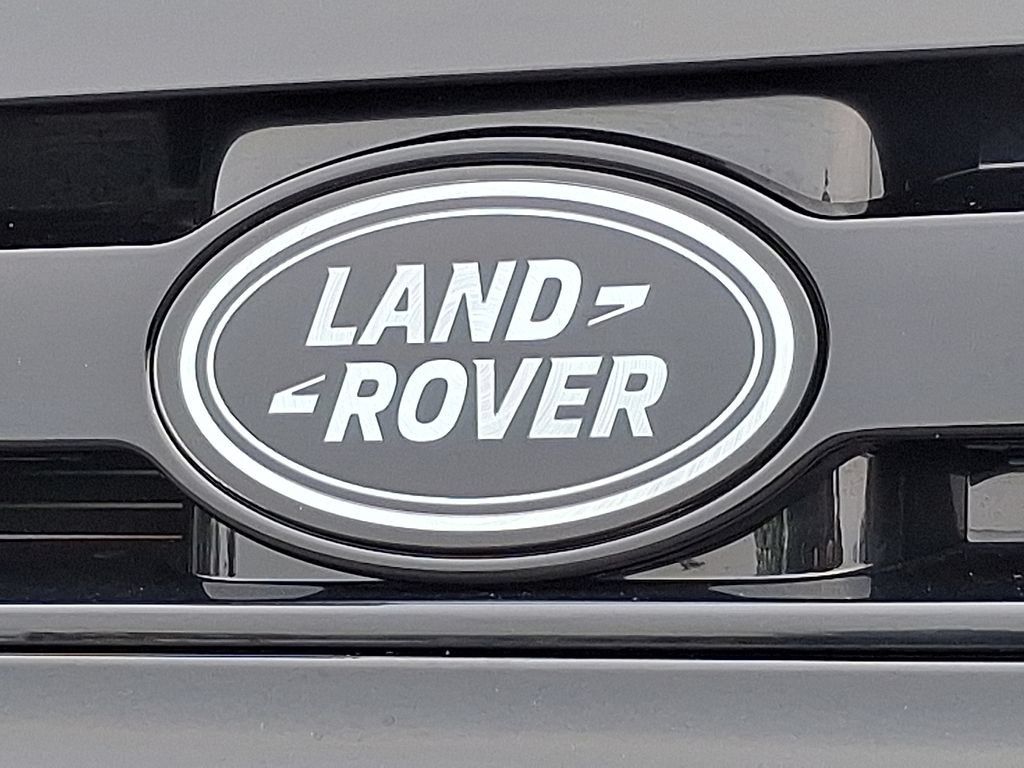 New 2026 Land Rover Defender 130 V8 AWD/4WD image 19