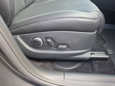 New 2026 Genesis GV80 2.5T Advanced image 30