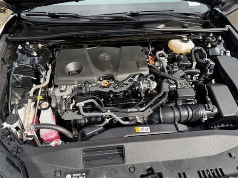 Certified 2025 Toyota Camry SE image 17