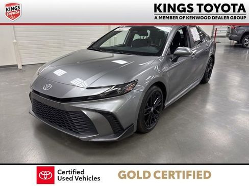 Certified 2025 Toyota Camry SE FWD image 4