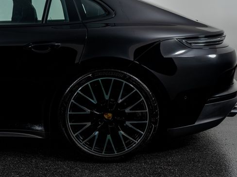 Used 2025 Porsche Panamera 4 image 16