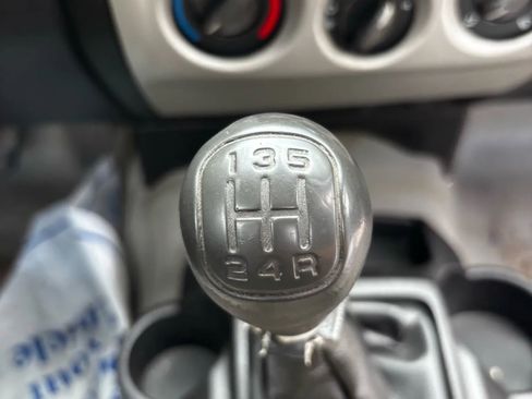 Used 2009 Chevrolet Colorado W/T image 11