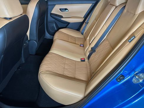 Used 2023 Nissan Sentra SV w/ SV Premium Package image 21