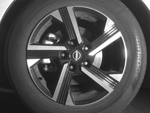 Used 2025 Nissan Sentra SV FWD image 12