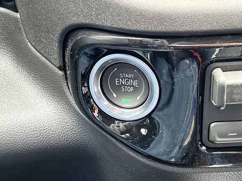 New 2026 GMC Sierra 1500 SLT AWD/4WD image 31