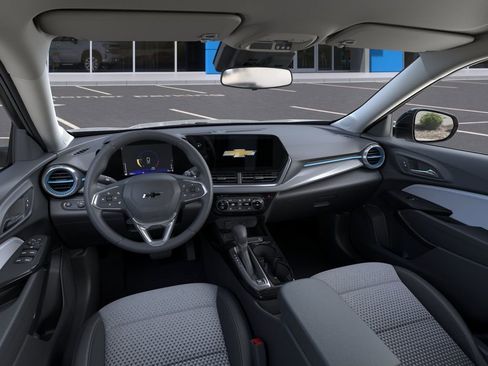 New 2026 Chevrolet Trax LT w/ Driver Confidence Package FWD image 16