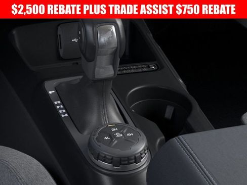 New 2025 Ford Bronco 4-Door image 17