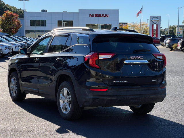 Used 2022 GMC Terrain SLE w/ Driver Convenience Package AWD/4WD image 10