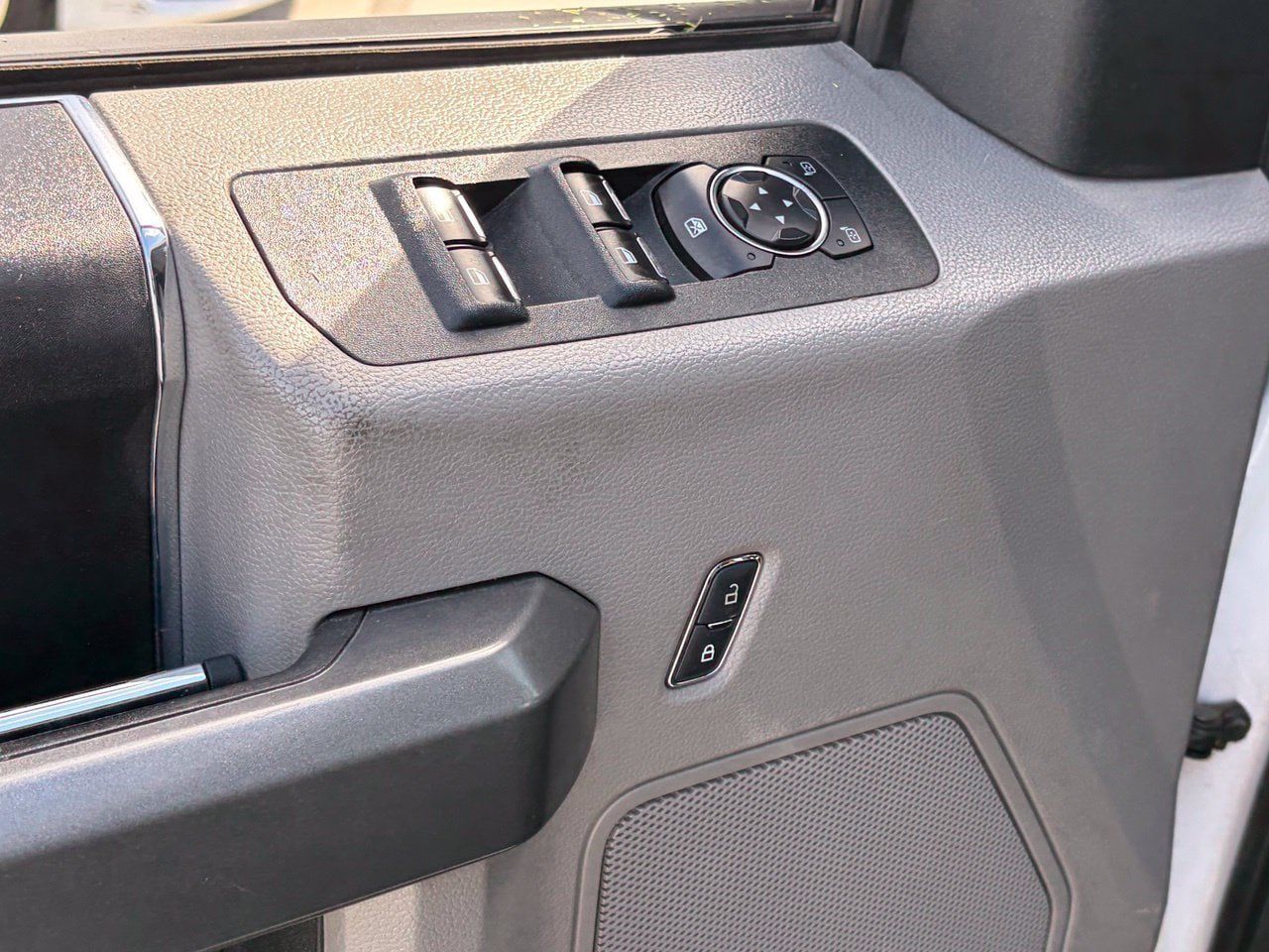 Used 2018 Ford F150 XLT RWD image 6