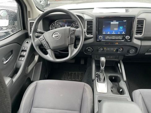 Certified 2022 Nissan Frontier SV image 10