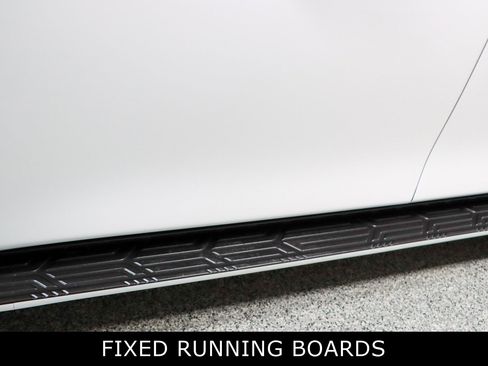 Used 2022 Nissan Armada Platinum w/ Captain's Chairs Package image 12