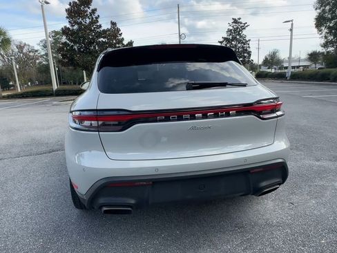 Used 2023 Porsche Macan image 7