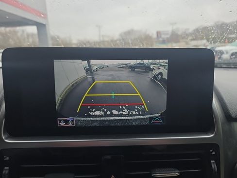 Used 2022 Lexus GX 460 Premium w/ Accessory Package image 22