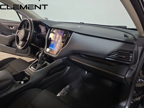 Used 2022 Subaru Outback Premium image 34