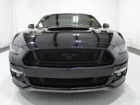 Used 2016 Ford Mustang GT Premium w/ Black Accent Package RWD image 3