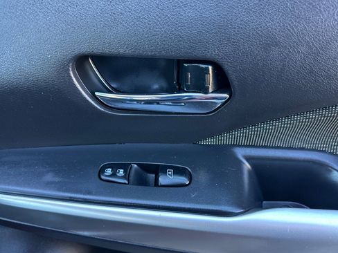 Used 2020 Nissan Kicks SV image 18