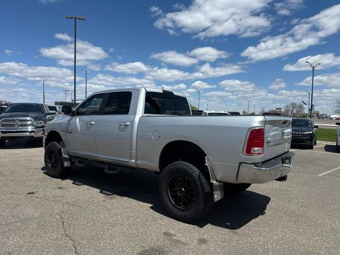 Used 2018 RAM 2500 Laramie AWD/4WD image 3