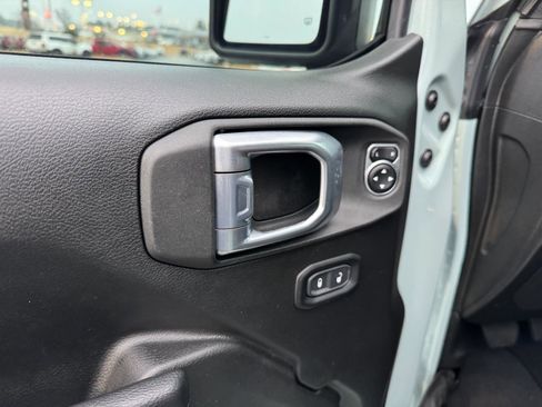 Used 2023 Jeep Wrangler Sport S image 20