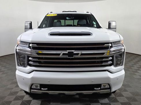 Used 2020 Chevrolet Silverado 2500 High Country w/ Z71 Off-Road Package AWD/4WD image 2