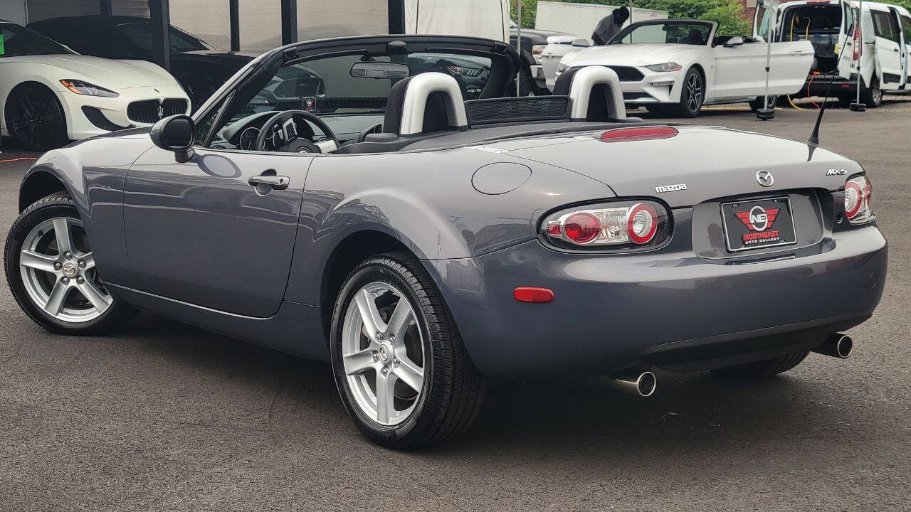 Used 2007 MAZDA MX-5 Miata Sport RWD image 14