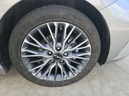 Used 2024 Kia Forte GT-Line FWD image 20