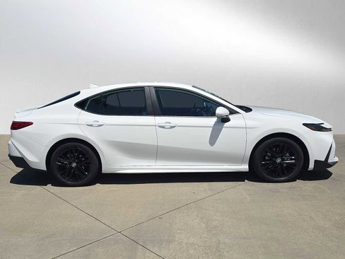 Certified 2025 Toyota Camry SE FWD image 2