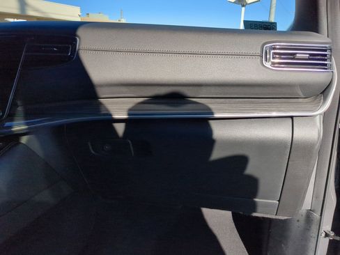 Used 2022 Jeep Wagoneer Series II w/ Premium Group I image 31