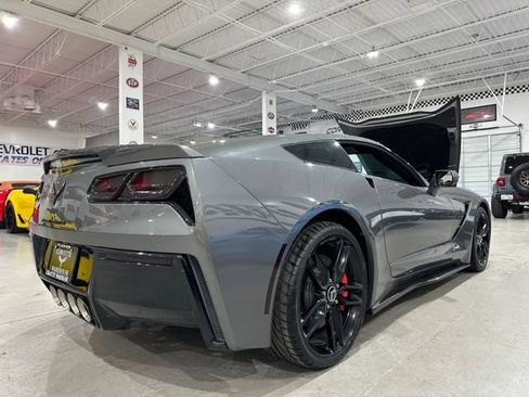Used 2015 Chevrolet Corvette Stingray Coupe w/ ZF1 Appearance Package RWD image 3