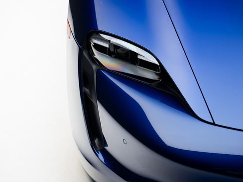 Used 2023 Porsche Taycan w/ Premium Package image 11