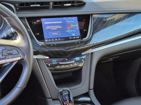 Certified 2025 Cadillac XT6 Premium Luxury image 31