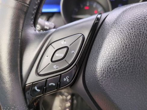 Certified 2020 Toyota C-HR XLE FWD image 22