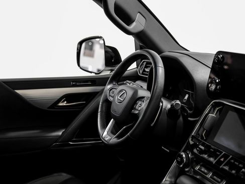 Used 2024 Lexus LX 600 F Sport image 14