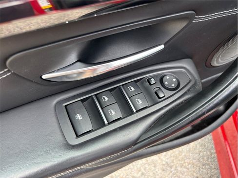 Used 2020 BMW M4 Convertible w/ Competition Package RWD image 25