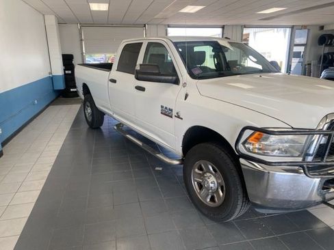 Used 2018 RAM 2500 Tradesman w/ Chrome Appearance Group AWD/4WD image 6
