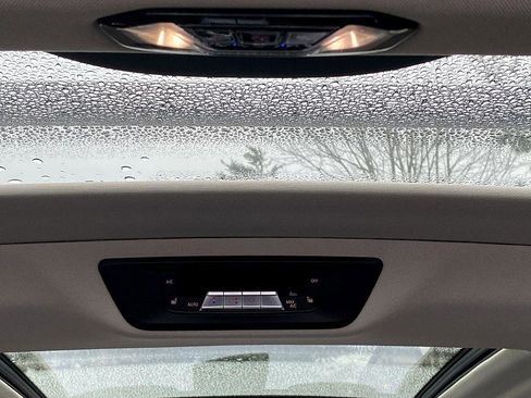 Used 2025 BMW X7 xDrive40i image 27