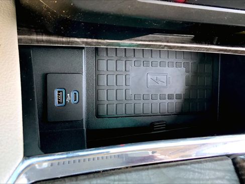 Used 2020 Ford Expedition Limited w/ Equipment Group 302A image 29