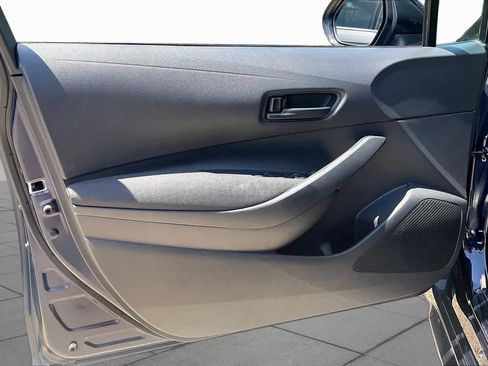 Used 2025 Toyota Corolla LE FWD image 21