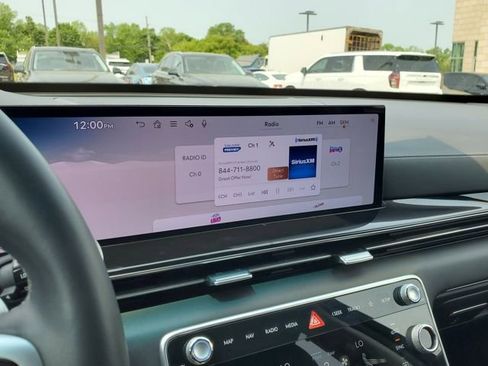 Used 2025 Genesis GV80 2.5T Standard image 22