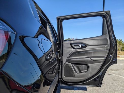 New 2026 Jeep Compass Latitude image 51