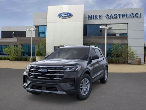 New 2026 Ford Explorer Active image 2