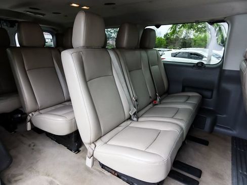 Used 2016 Nissan NV 3500 SL RWD image 46