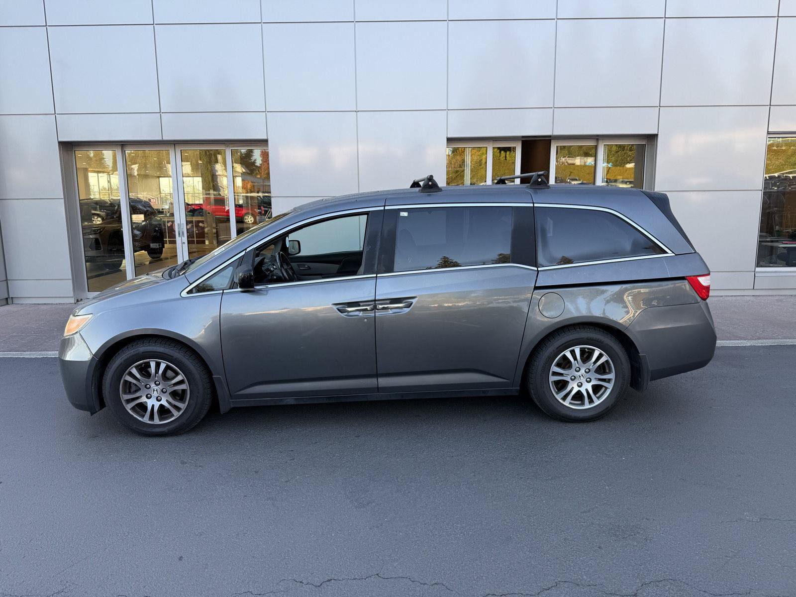 Used 2013 Honda Odyssey EX-L image 2
