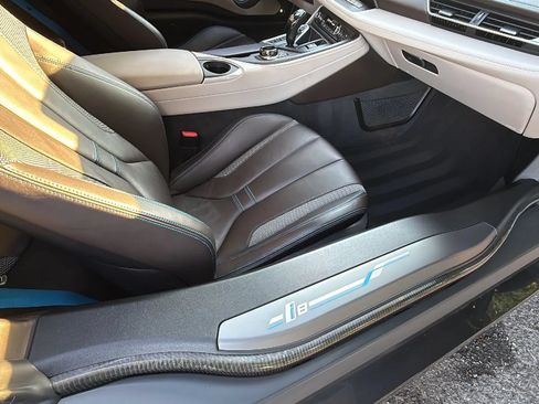 Used 2019 BMW i8 Coupe AWD/4WD image 32