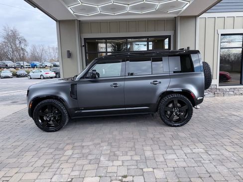 Used 2023 Land Rover Defender 110 V8 image 74