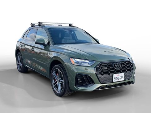 Used 2024 Audi Q5 e Premium Plus w/ Premium Plus Package image 7