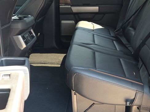 New 2025 Ford F350 Lariat w/ Lariat Ultimate Package image 16